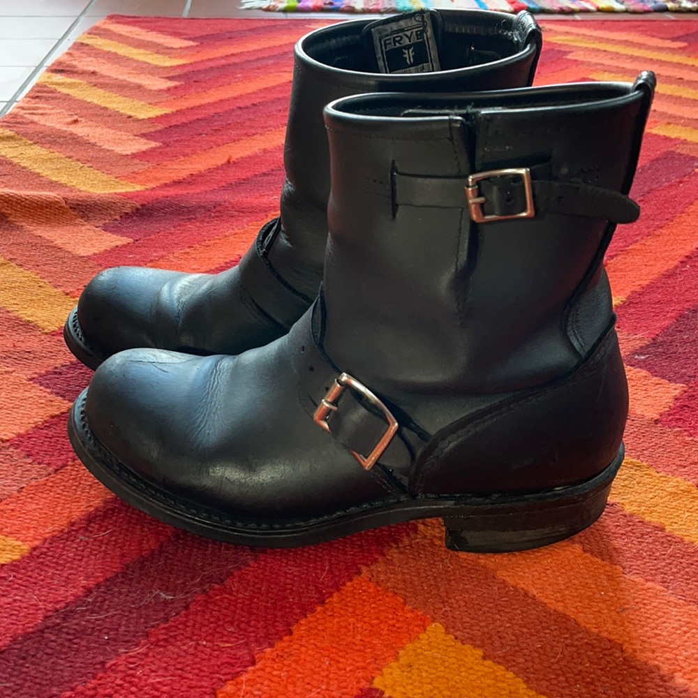 Frye engineer 8” boots